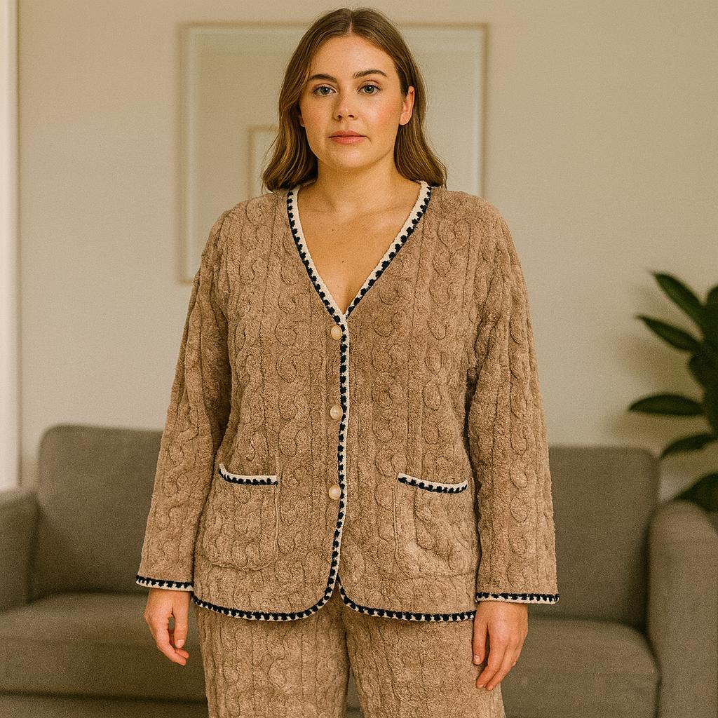 Ultra Lightweight Soft Plush Embossed Lounge Set - Size 12-22