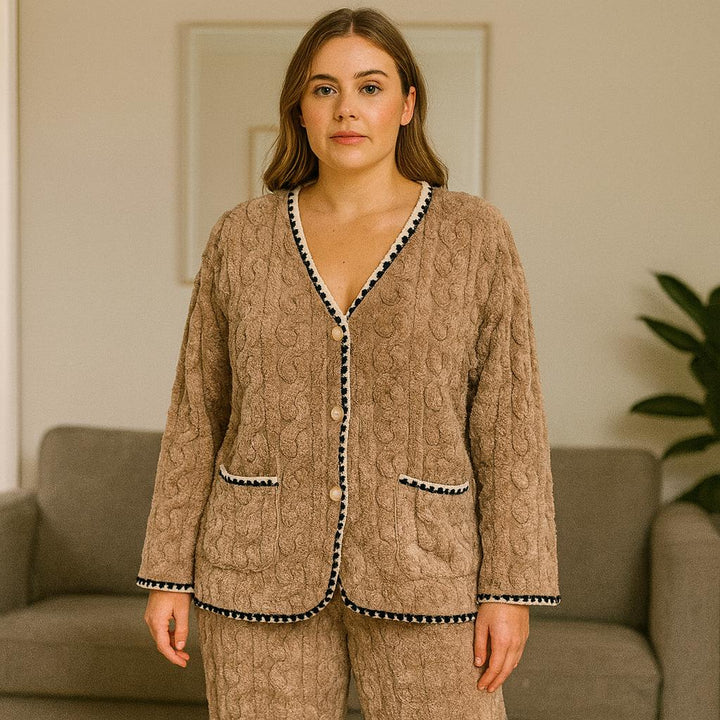 Ultra Lightweight Soft Plush Embossed Lounge Set - Size 12-22